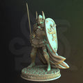 Silus – Sergeant of the Golden Griffins by DM Stash; supplied unpainted in gray resin