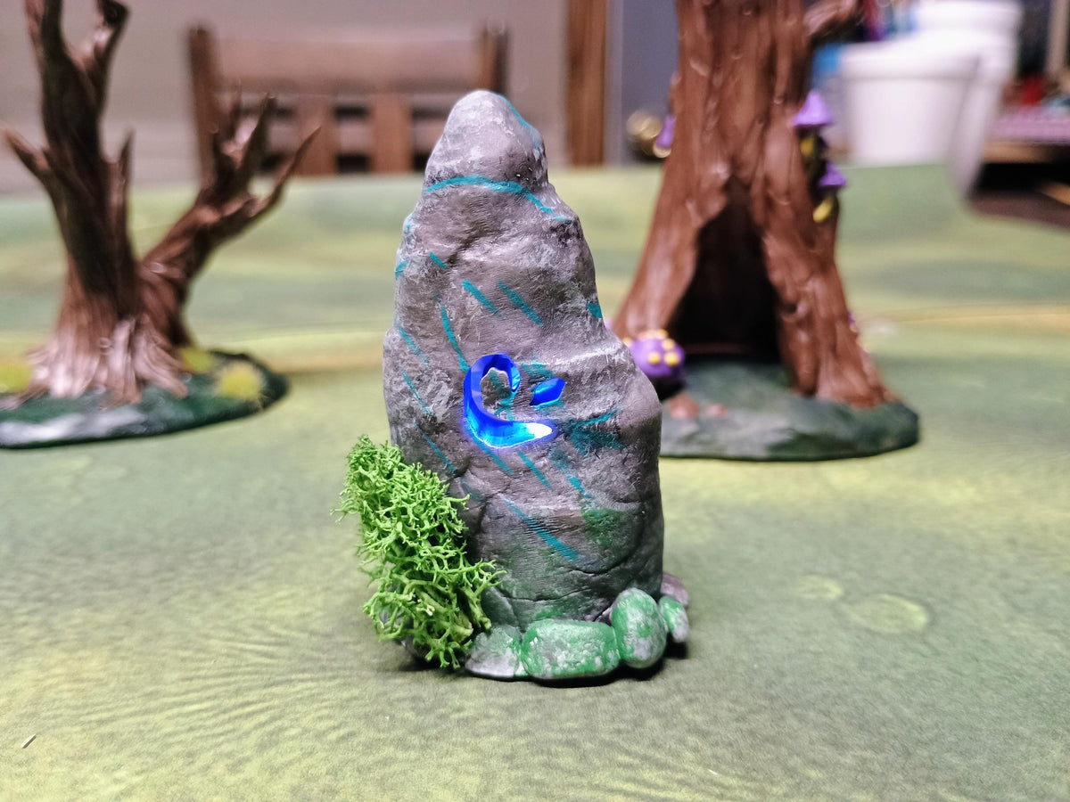 Runestone of Radiance | LED Fantasy Miniatures for DnD & Daggerheart (UNPAINTED)